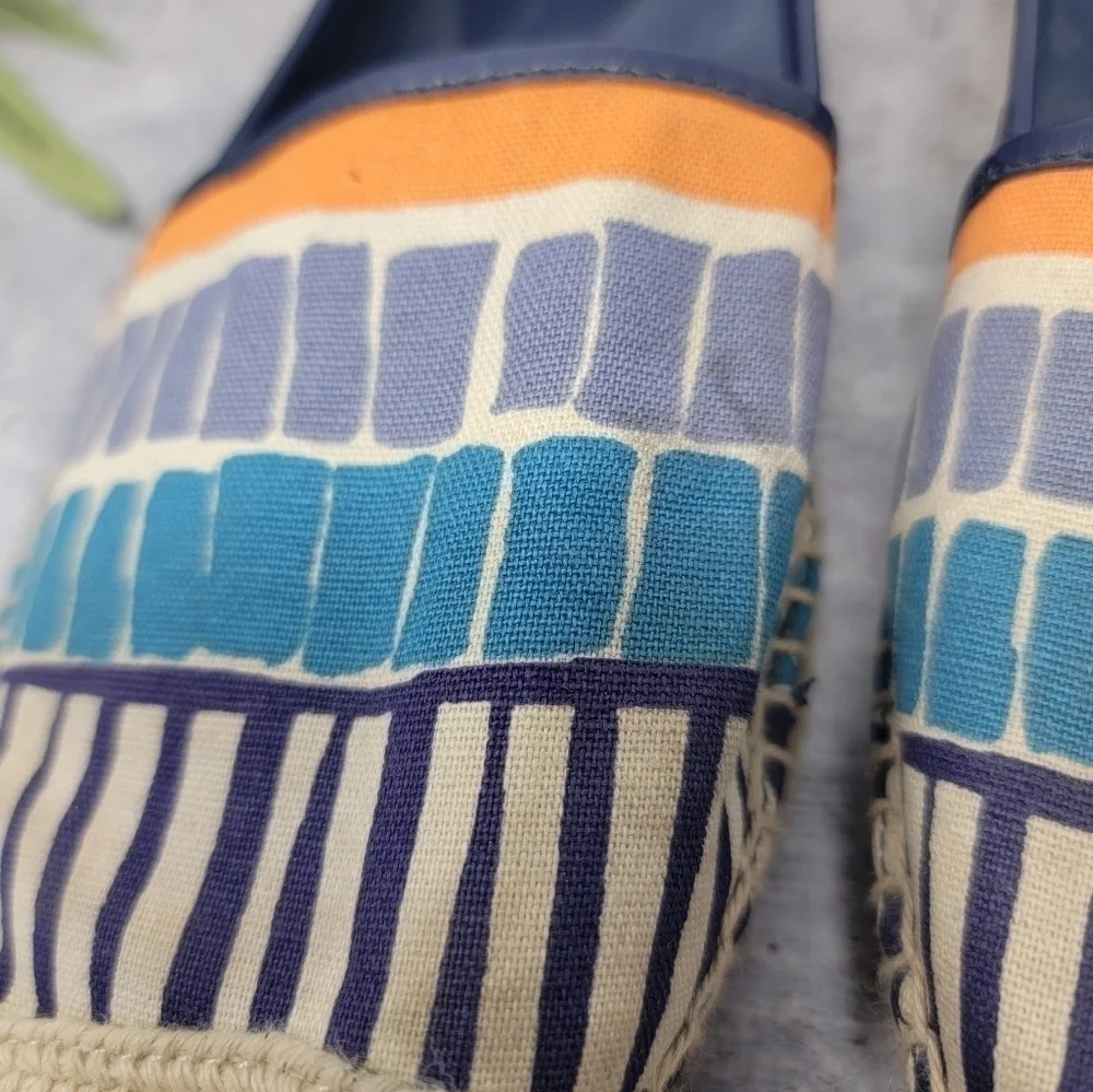 Bandolino Blue Orange Rectangle Print Espadrille Flats Size 9